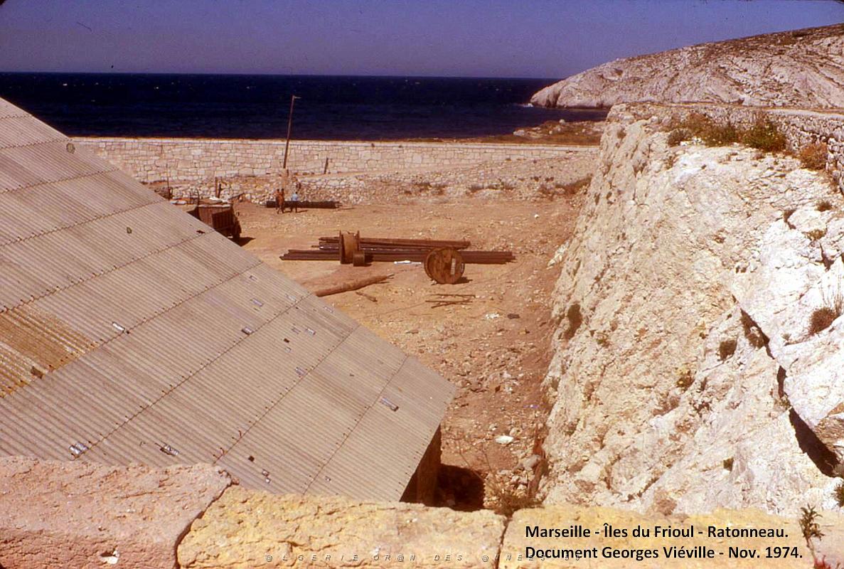 MARSEILLE ILE DU FRIOUL 1974 -RATONNEAU(3).jpg